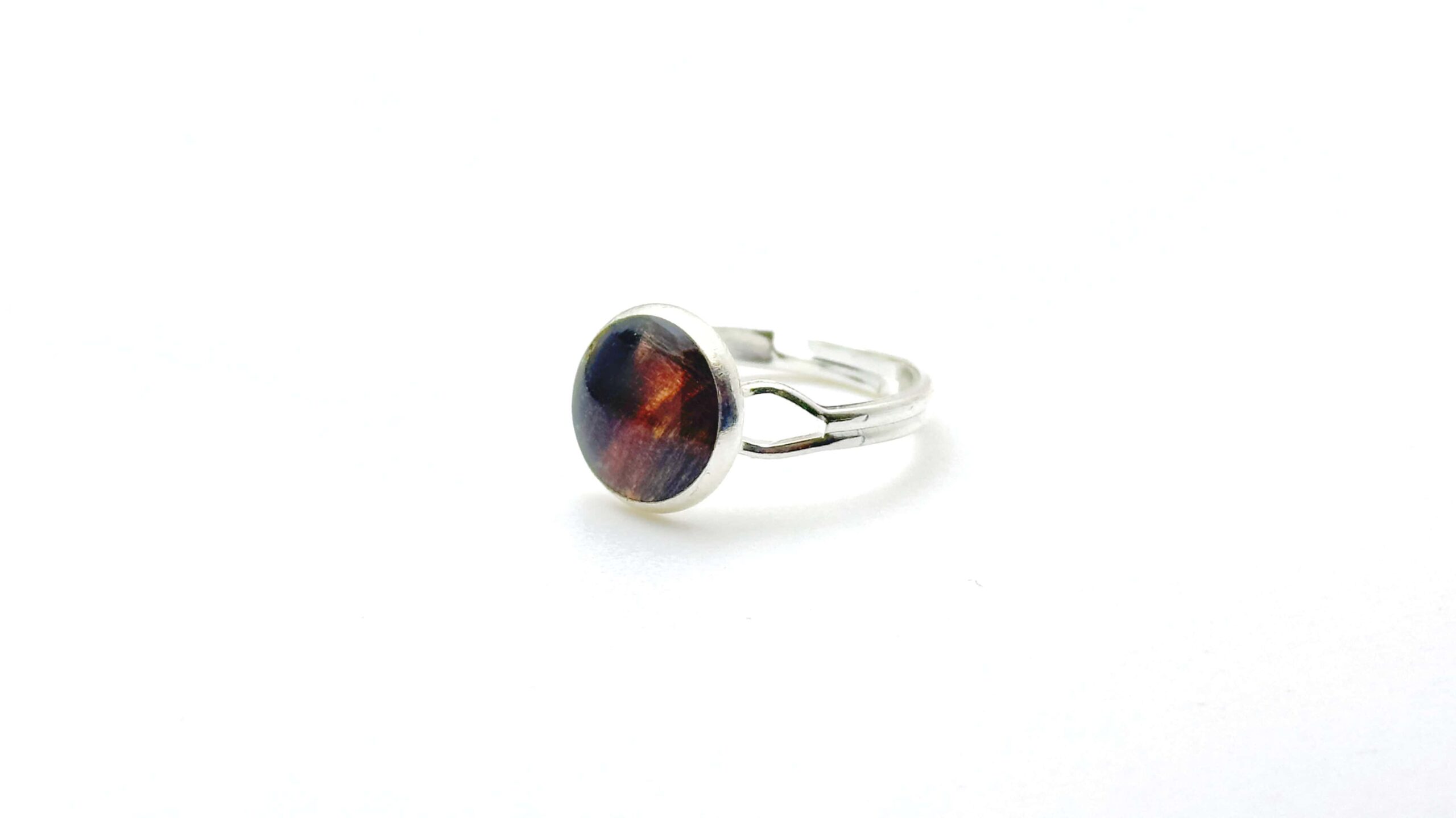 Pierścionek z kwiatami, włosami, prochami lub sierścią zwierząt - obrazek 3