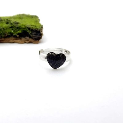 Pierścionek serce z włosami, prochami lub sierścią zwierząt (srebro 925)