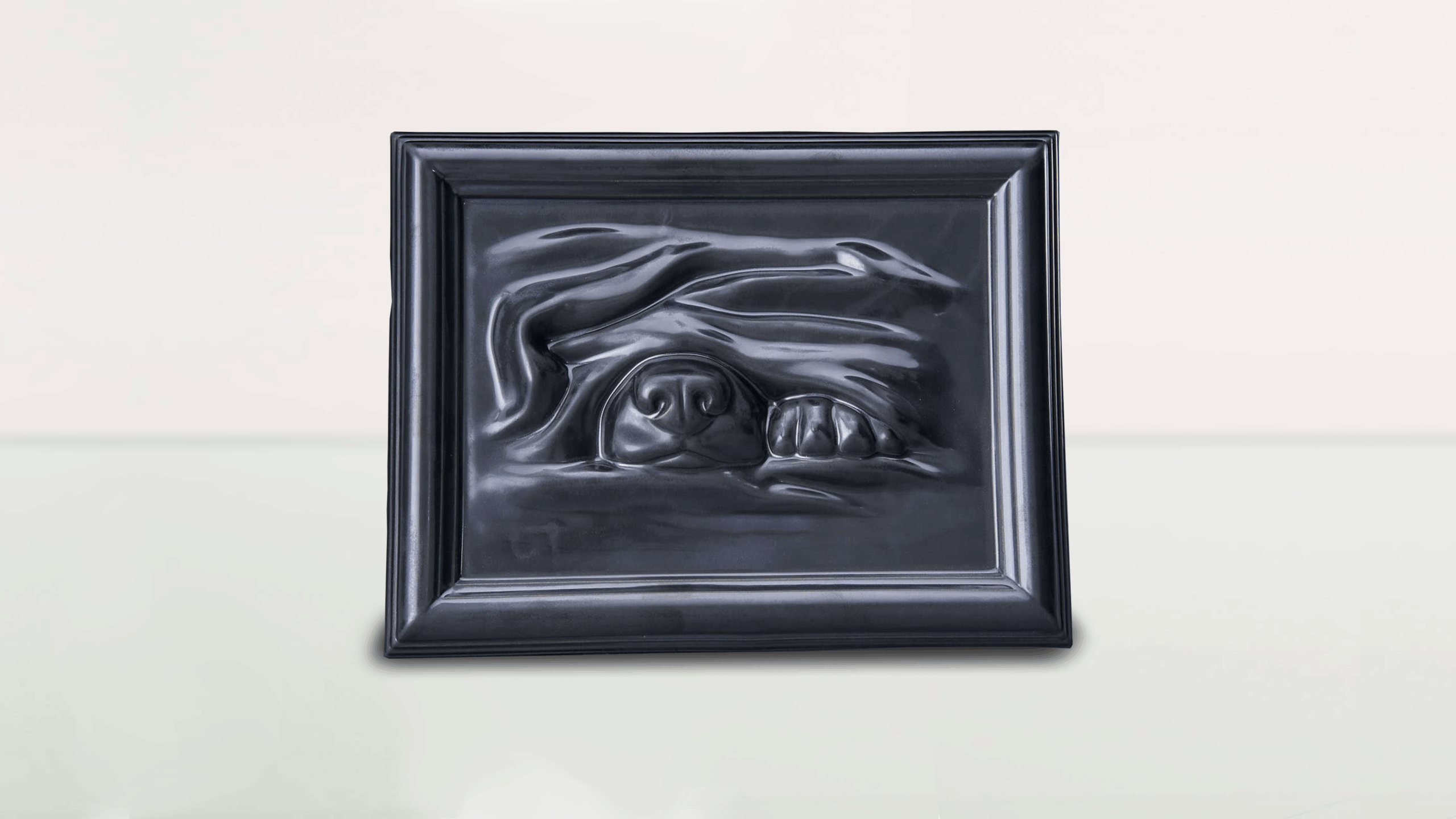 Urna płaskorzeźba szary mat